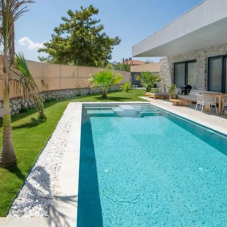 Tatil Evi Viohouses 6- Luxury Private Korunakli Oezel Havuzlu *