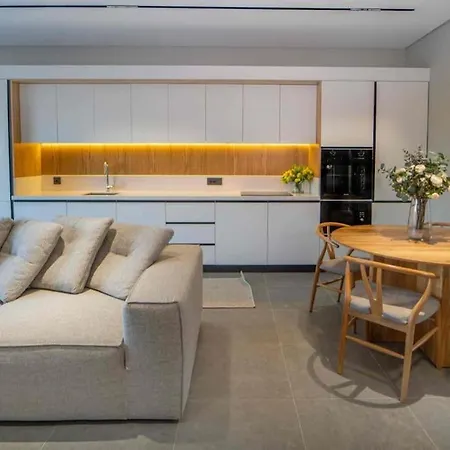 Viohouses 6- Luxury Private Korunakli Oezel Havuzlu Vakantiehuis