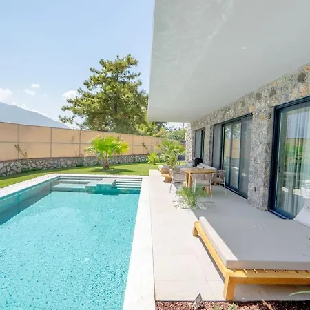 Viohouses 6- Luxury Private Korunakli Oezel Havuzlu فتحية