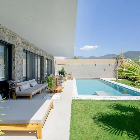 Viohouses 6- Luxury Private Korunakli Oezel Havuzlu * فتحية