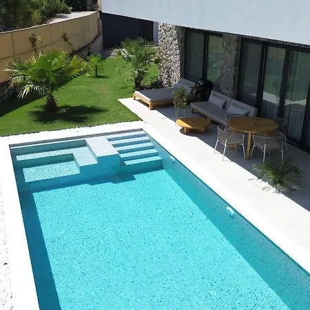  Viohouses 6- Luxury Private Korunakli Oezel Havuzlu *